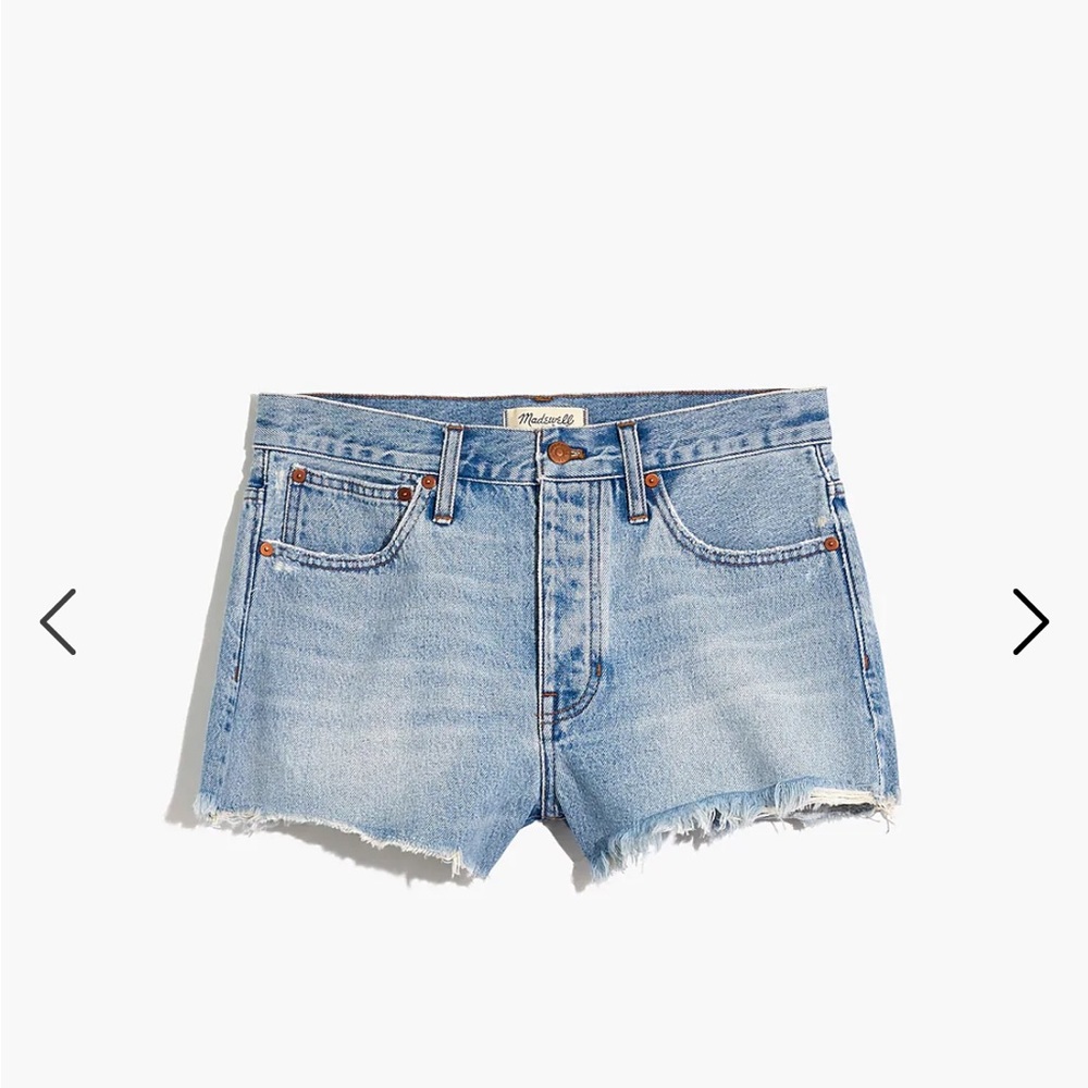 Madewell Relaxed Denim Shorts in Cedarcroft Wash size 26